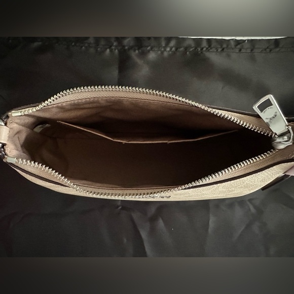 Coach Teri Shoulder Bag In Signature Canvas - Picture 7 of 11